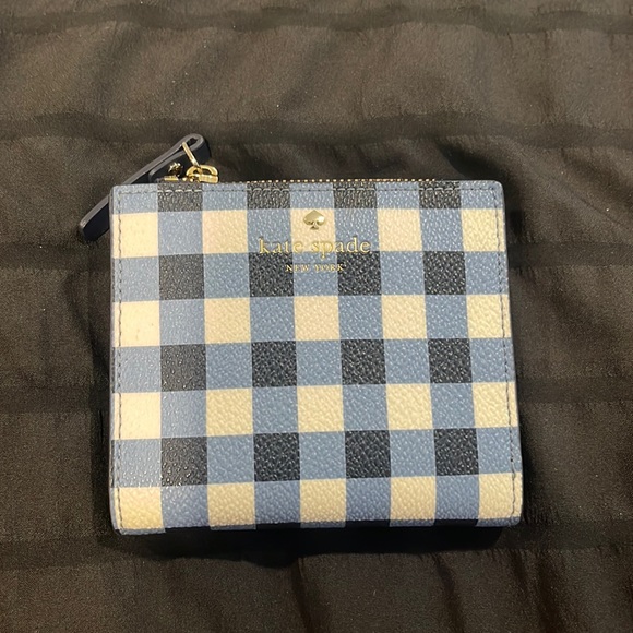 NWT Kate spade wallet - Picture 2 of 6